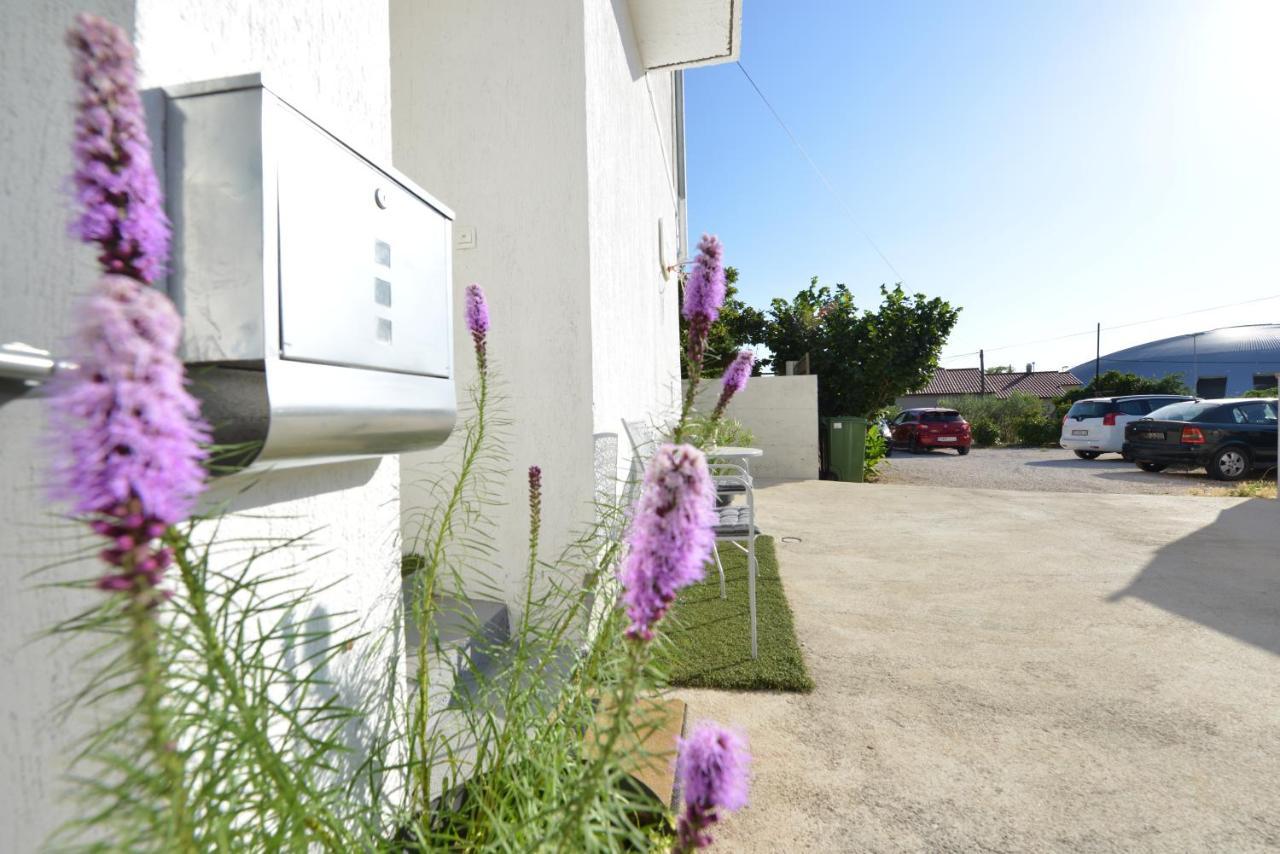 Beautiful 1-Bed Apartment Kristijan Zára Kültér fotó