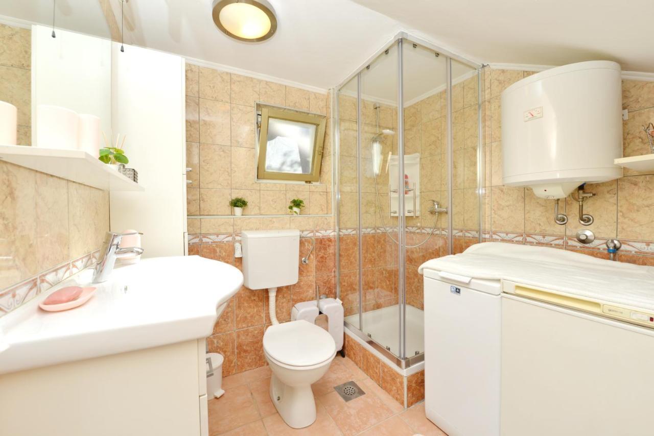 Beautiful 1-Bed Apartment Kristijan Zára Kültér fotó